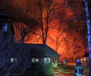 Pożar budynku w miejscowości Bartoszówka w powiecie grodziskim