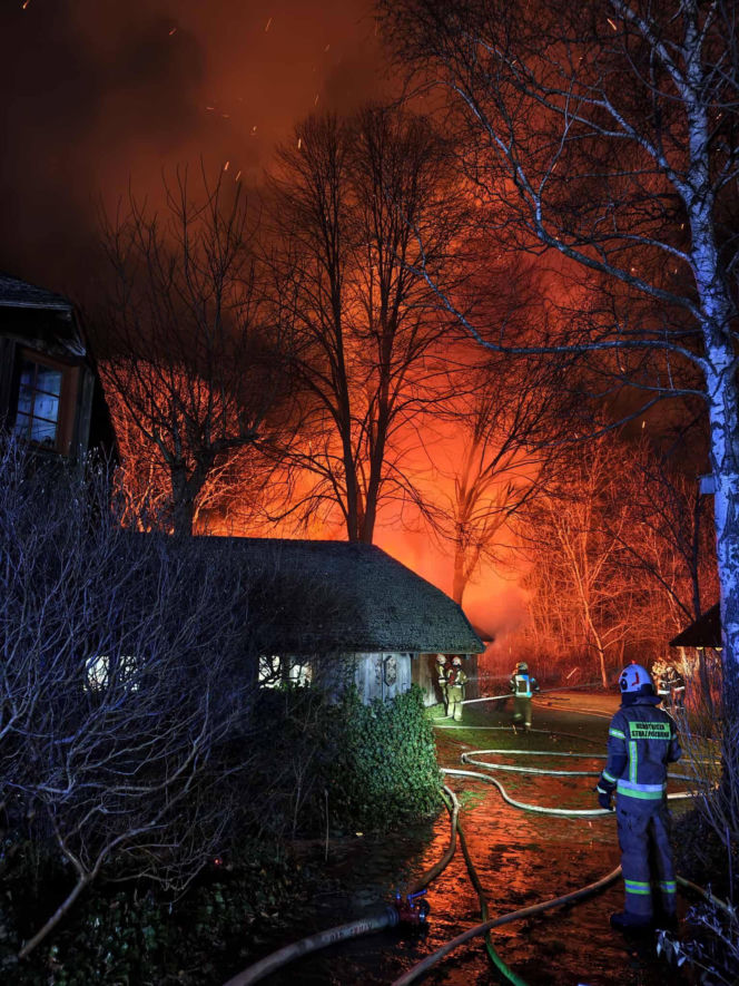 Pożar budynku w miejscowości Bartoszówka w powiecie grodziskim