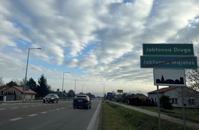 Pijany ojciec jechał z małymi dziećmi. Miał blisko 4 promile alkoholu