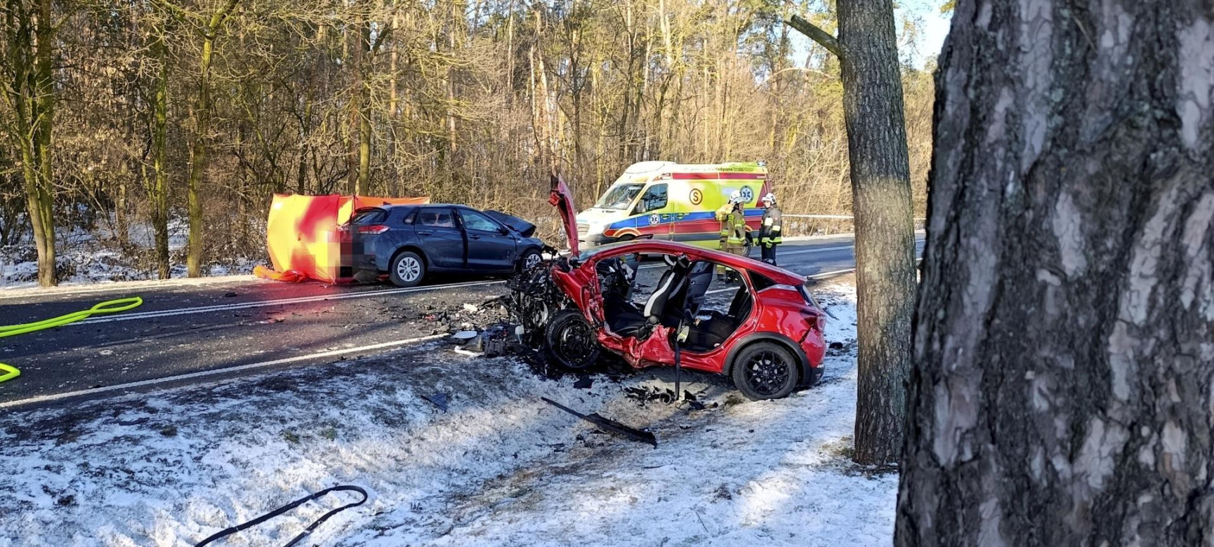 Wypadek pod Siedlcami. Zderzyły się dwie panie, jedna zginęła