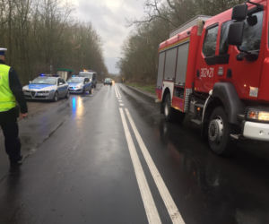 Wypadek w Ostromecku. 3 osoby przewiezione do szpitala w Bydgoszczy
