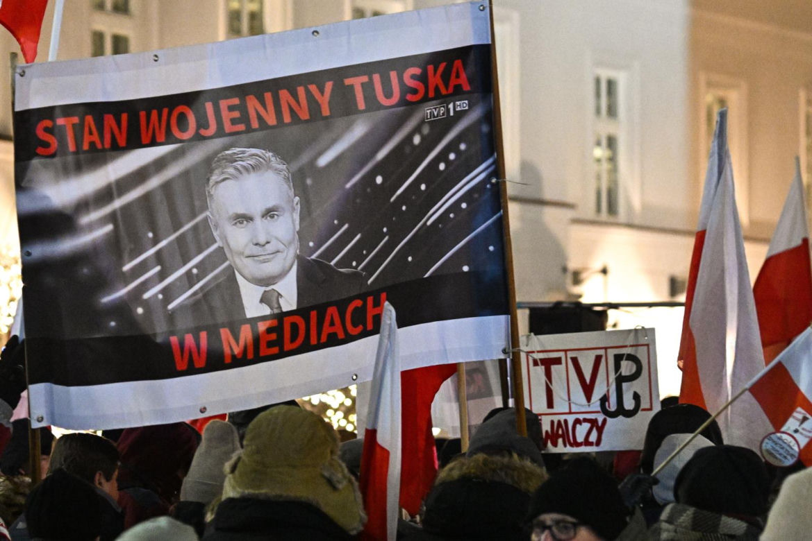 Protest pod Pałacem Prezydenckim