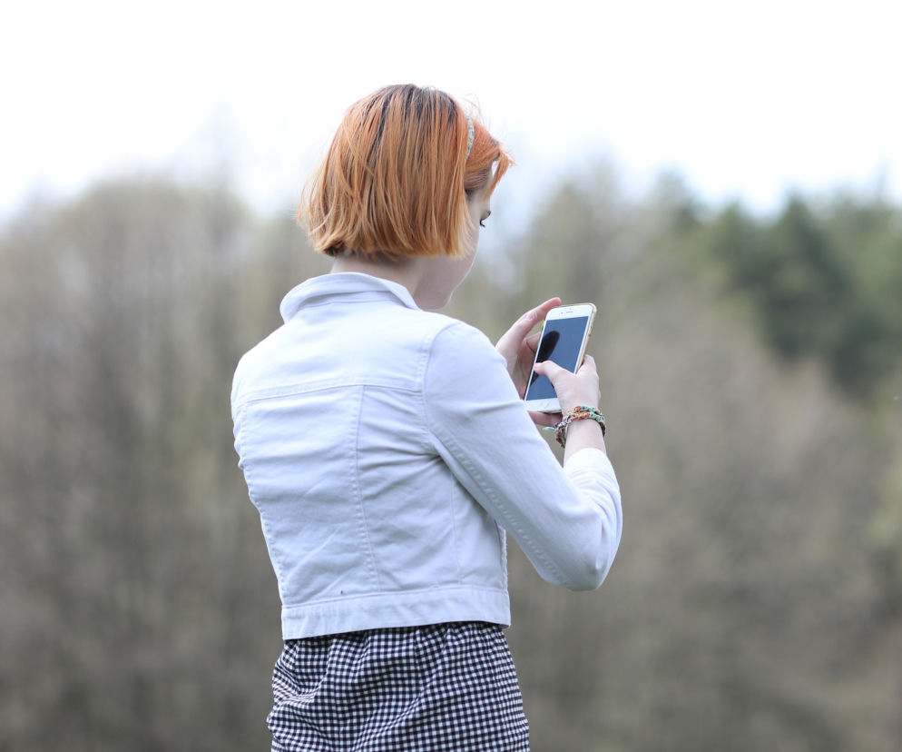 Ten telefon ma pomagać, gdy ktoś ma problem. Okazuje się, że codziennie ktoś potrzebuje pomocy [AUDIO]