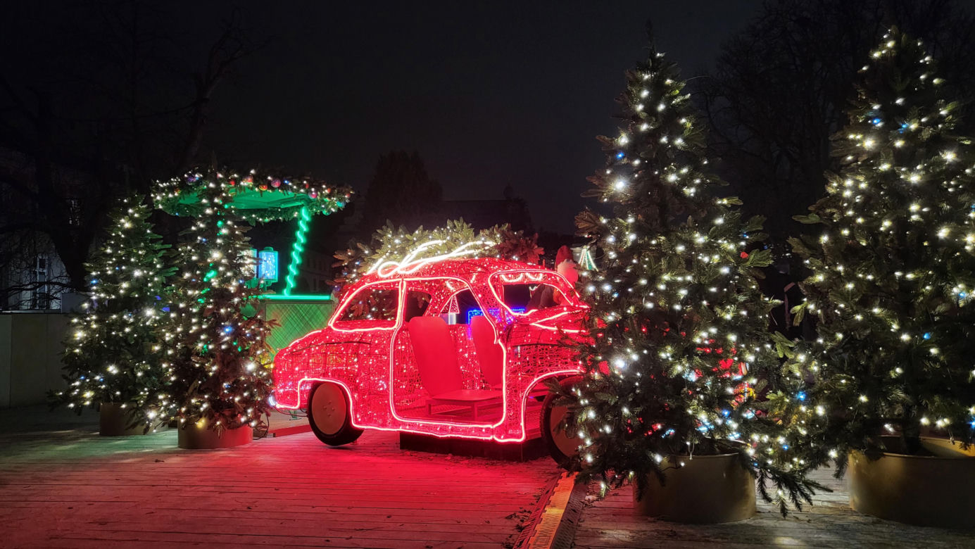 W Warszawie rozbłysła świąteczna iluminacja