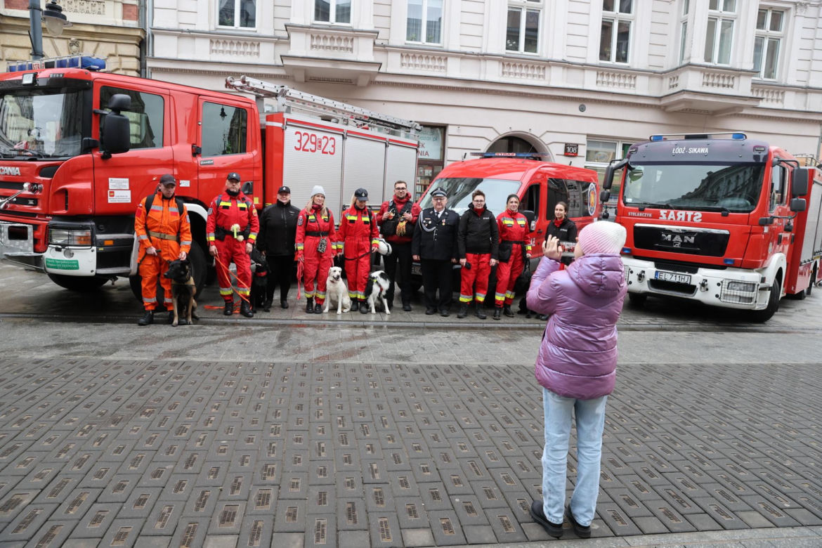 Łódź. Wielka Szarża na Piotrkowskiej w Łodzi, w ramach 33. Finału Wielkiej Orkiestry Świątecznej Pomocy.