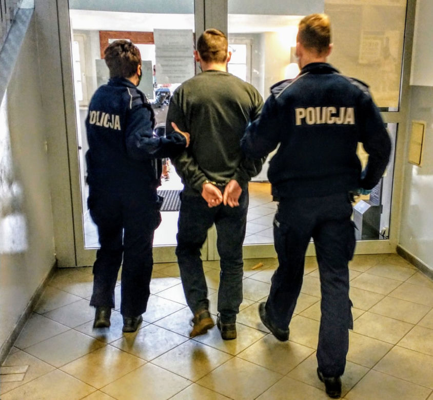 Opole. Brutalne pobicie na obrzeżach miasta! Mieli siekierę, maczetę i pałkę teleskopową [ZDJĘCIA]