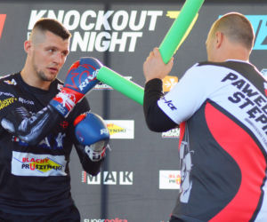 KnockOut Boxing Night 7 w Rzeszowie - trening medialny (Paweł Stępień)