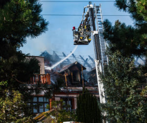 Płonie zabytkowy pałac w Lubuskiem! Gigantyczna akcja straży pożarnej