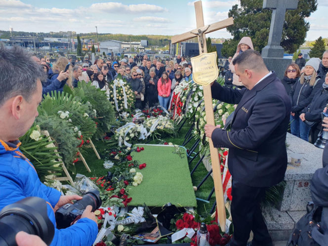 Poseł Łukasz Litewka spoczął w honorowym miejscu