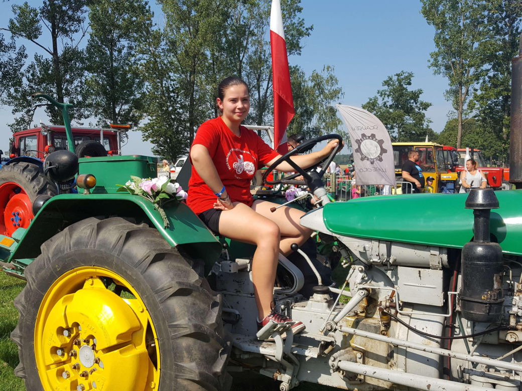 Festiwal starych ciągników w Wilkowicach. Setki maszyn, tysiące widzów i upał