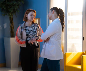 Na dobre i na złe odc. 981. Iga (Anna Szymańczyk), Klemi (Weronika Walasiewicz)