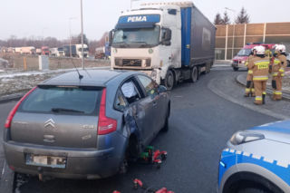 Dąbrowa Tarnowska: Kolizja na DK73 – zderzenie ciężarówki z osobówką