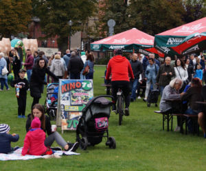 Festiwal Food Trucków 2021. Restauracje na kółkach zaparkowały na Wyspie Młyńskiej