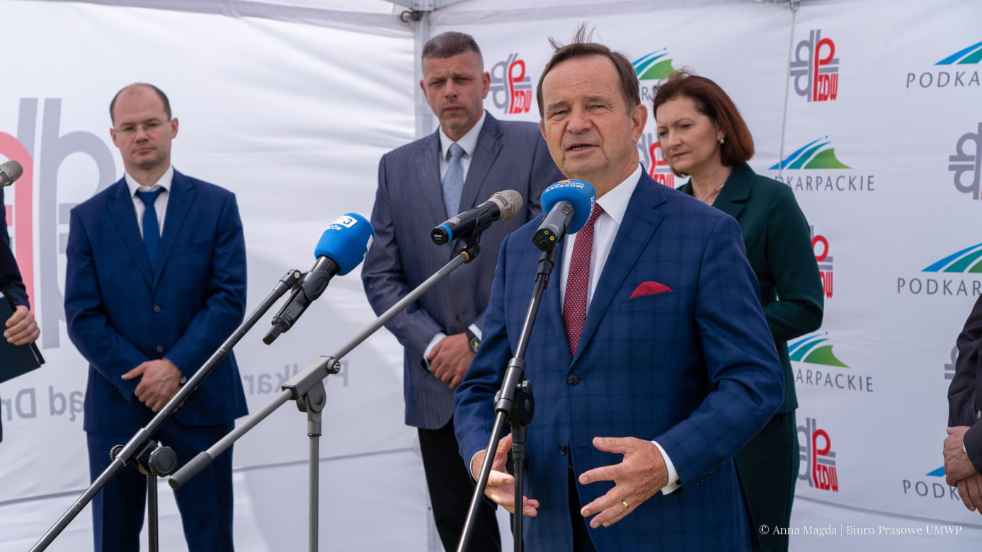 Szybciej na lotnisko w Jasionce z Rzeszowa. Ruszyła budowa drogi za ponad 100 mln zł 