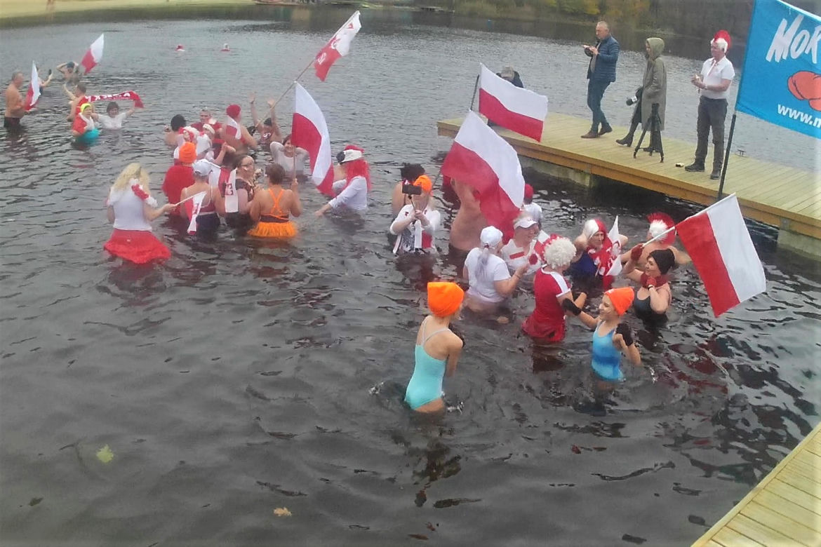 Szczecińskie morsy uczciły Święto Niepodległości