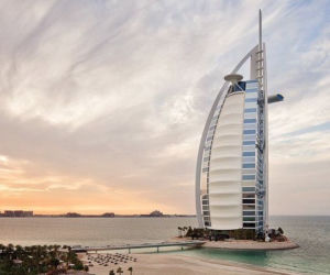 Hotel w Dubaju. Burj Al Arab 