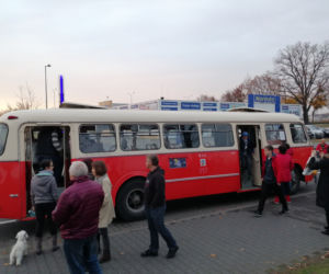 Sentymentalna podróż w Toruniu. Tak wyglądała przejażdżka Ogórkiem