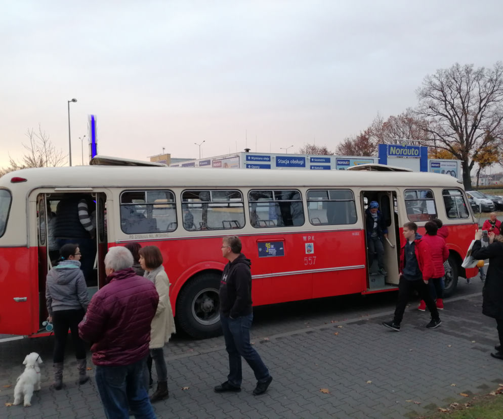 Sentymentalna podróż w Toruniu. Tak wyglądała przejażdżka Ogórkiem