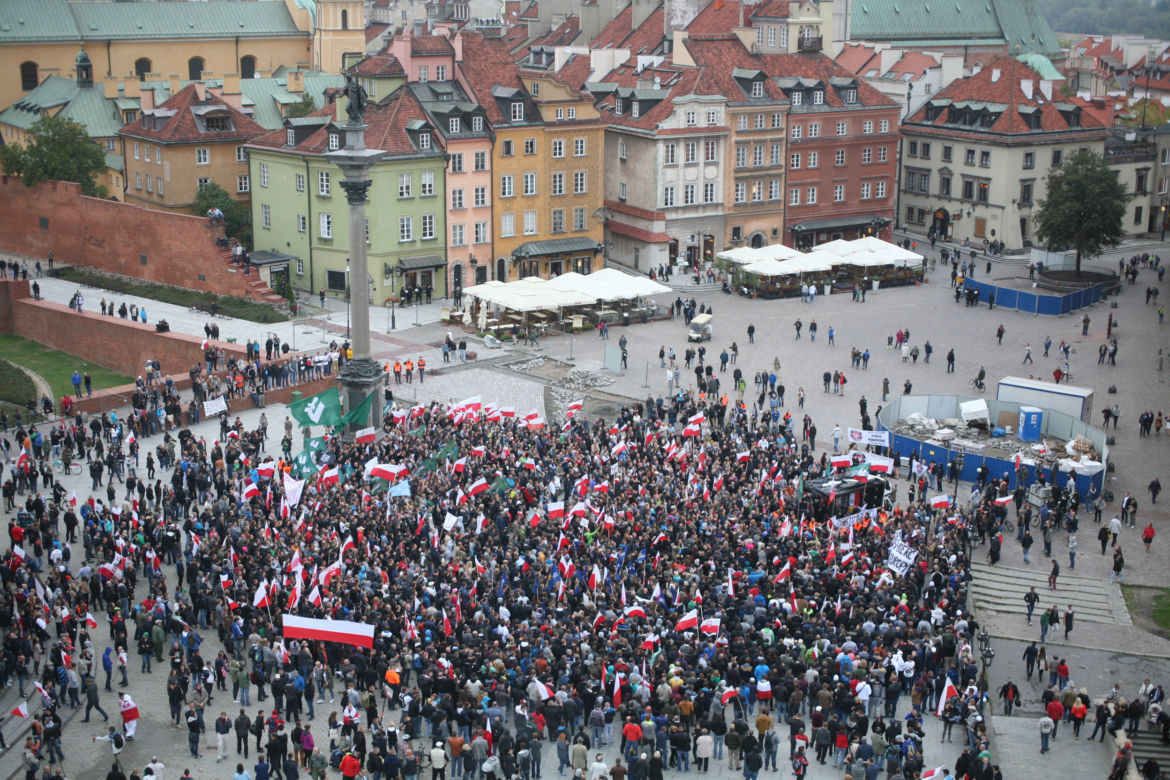 Przeszli z hukiem przez stolicę