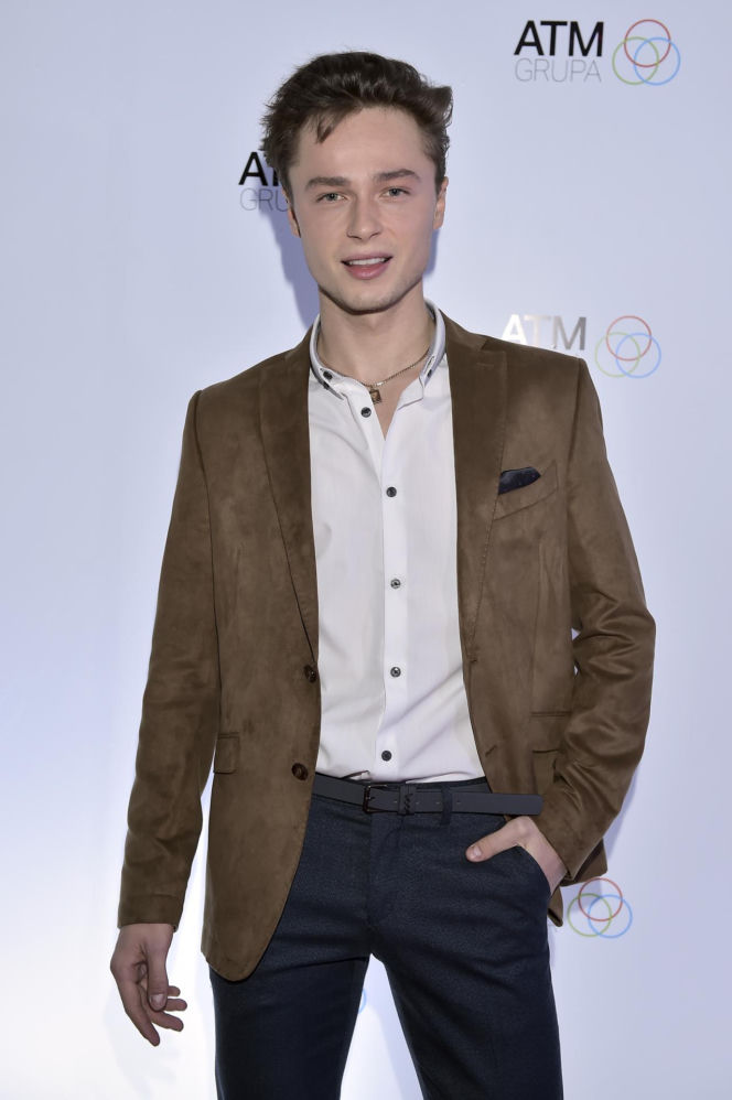 Tak przez lata zmieniał się Patryk Pniewski. Zaczynał jako idol nastolatek w "Pierwszej miłości"