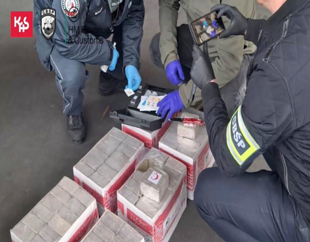 Przemyt za ponad 150 mln zł. Służby przejęły tonę heroiny