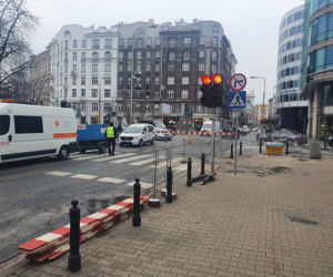 Awaria ciepłownicza w Warszawie 8.12.21! Kłęby dymu na Pięknej i Mokotowskiej! 