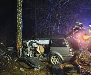 Zabił się o północy w sylwestrową noc. Jego passat roztrzaskał się na drzewie