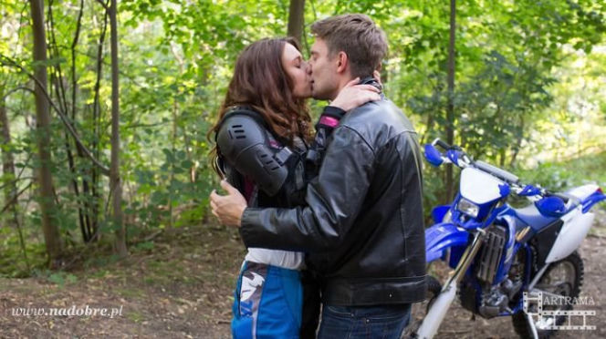 Na dobre i na złe. Przemek Zapała(Marcin Rogacewicz) i Zuza(Julia Kamińska)