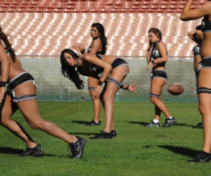 Drużyna Pokusa Los Angeles- Liga Footballu Amerykańskiego w Bieliźnie 