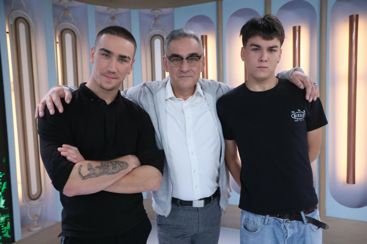 Syn Roberta Gonery idzie w ślady ojca. 21-letni Teodor gra w popularnym serialu
