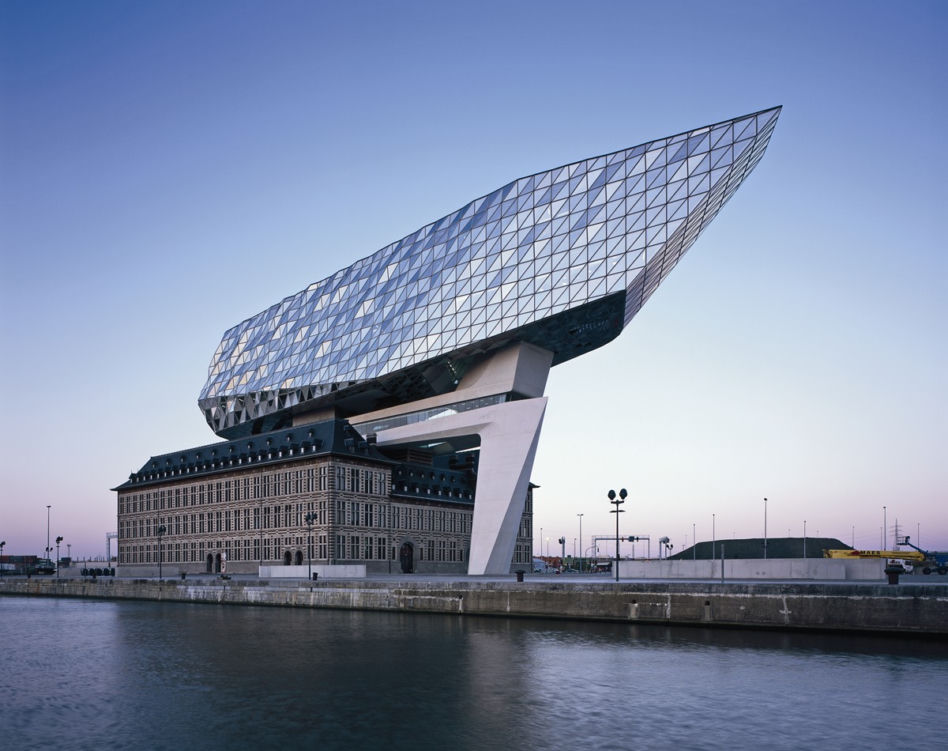 Budynek administracyjny portu w Antwerpii