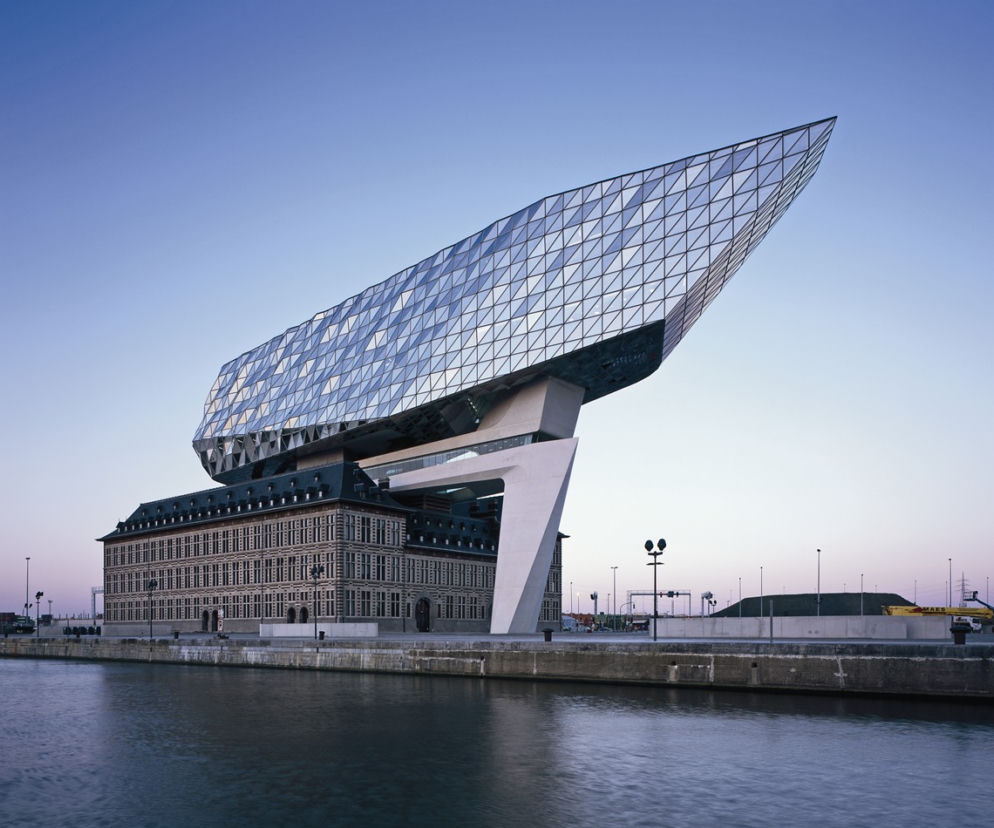 Budynek administracyjny portu w Antwerpii
