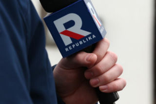 TV Republika nie zapłaciła za koncesję. Teraz prosi widzów o pieniądze
