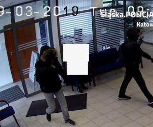 Policja szuka bandytów, którzy napadli na bank [ZDJĘCIA]