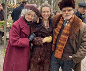 Stulecie Winnych 4. Basia (Kamila Bujalska), Andzia (Barbara Wypych), Stanisław (Jan Wieczorkowski)