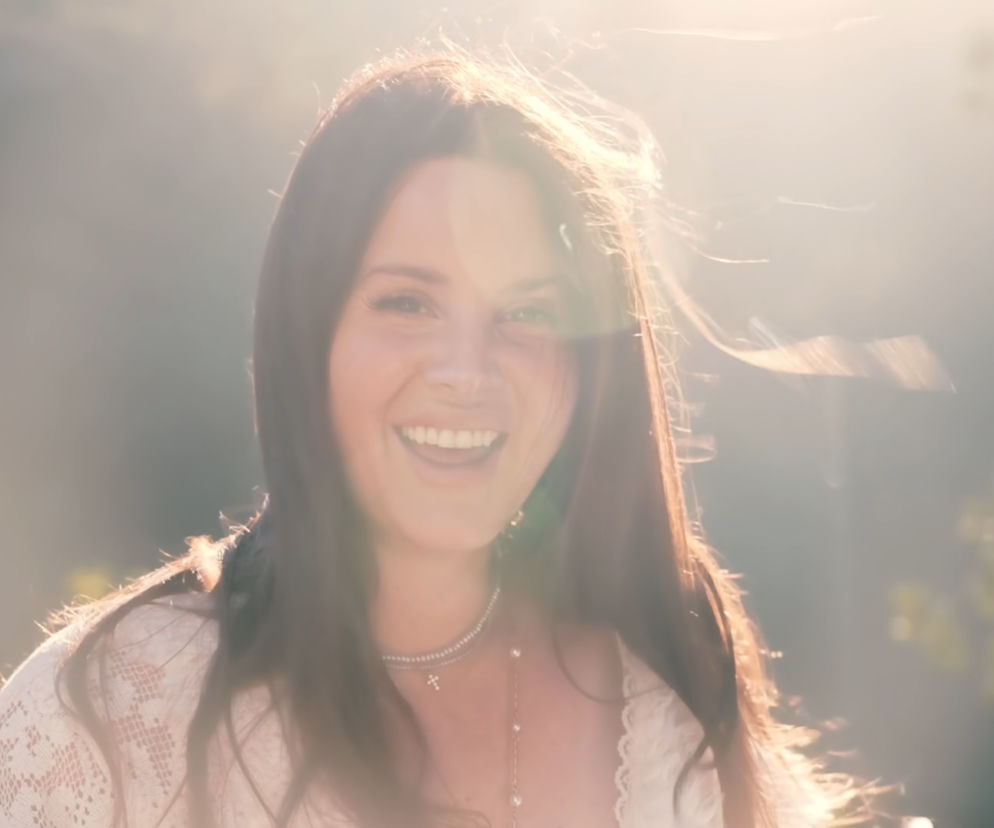 Lana Del Rey pokazuje inną Arcadię. Mocna zapowiedź albumu Blue Banisters