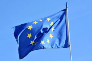 Unia Europejska nie poradziła sobie z pandemią? Ekspert broni wysiłków Wspólnoty