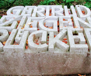 Nagrobek Gertrud Ziegenrűcker na Cmentarzu Centralnym w Szczecinie