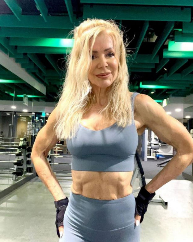 Fit Babcia - Lesley Maxwell  