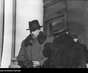 Niewiarygodne sceny! Aktor kazał przykucnąć premierowi, bo chciał go przeskoczyć! Interwencja w ostatniej chwili