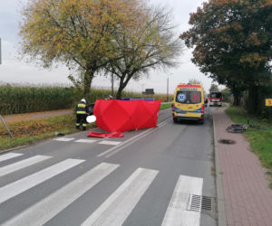 Koszmarny wypadek w Świerczynkach koło Torunia. Nie żyje rowerzysta