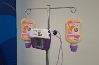 Nowy sprzęt dla najmłodszych pacjentów w Wielkopolskim Centrum Pediatrii! To specjalne pompy od WOŚP