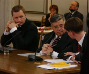 5 kwietnia był końcem legendarnej komisji śledczej. Tak badano aferę Rywina