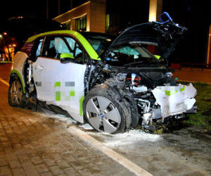 Pijany roztrzaskał BMW