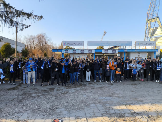 Smutny dzień dla tarnowskiego żużla. Kibice żegnają Unię Tarnów