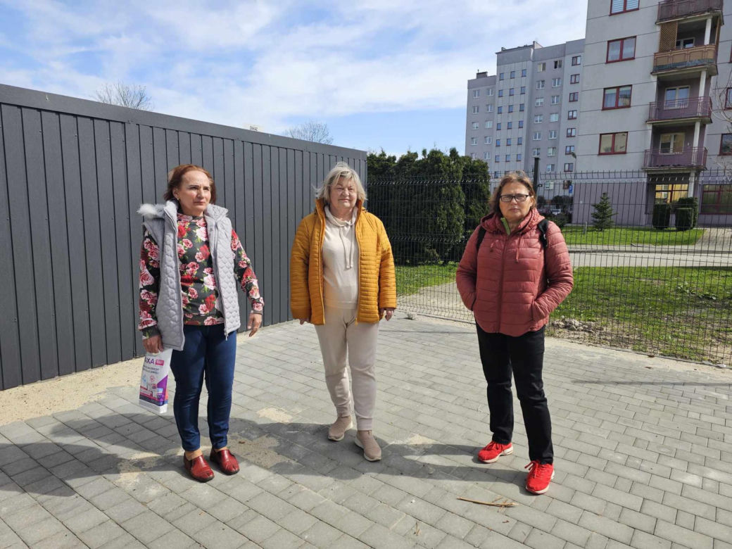 Zostaliśmy uwiezieni w naszym bloku