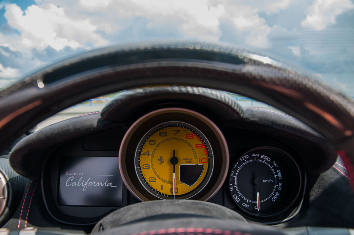 Ferrari California 4.3 490 KM 7AT