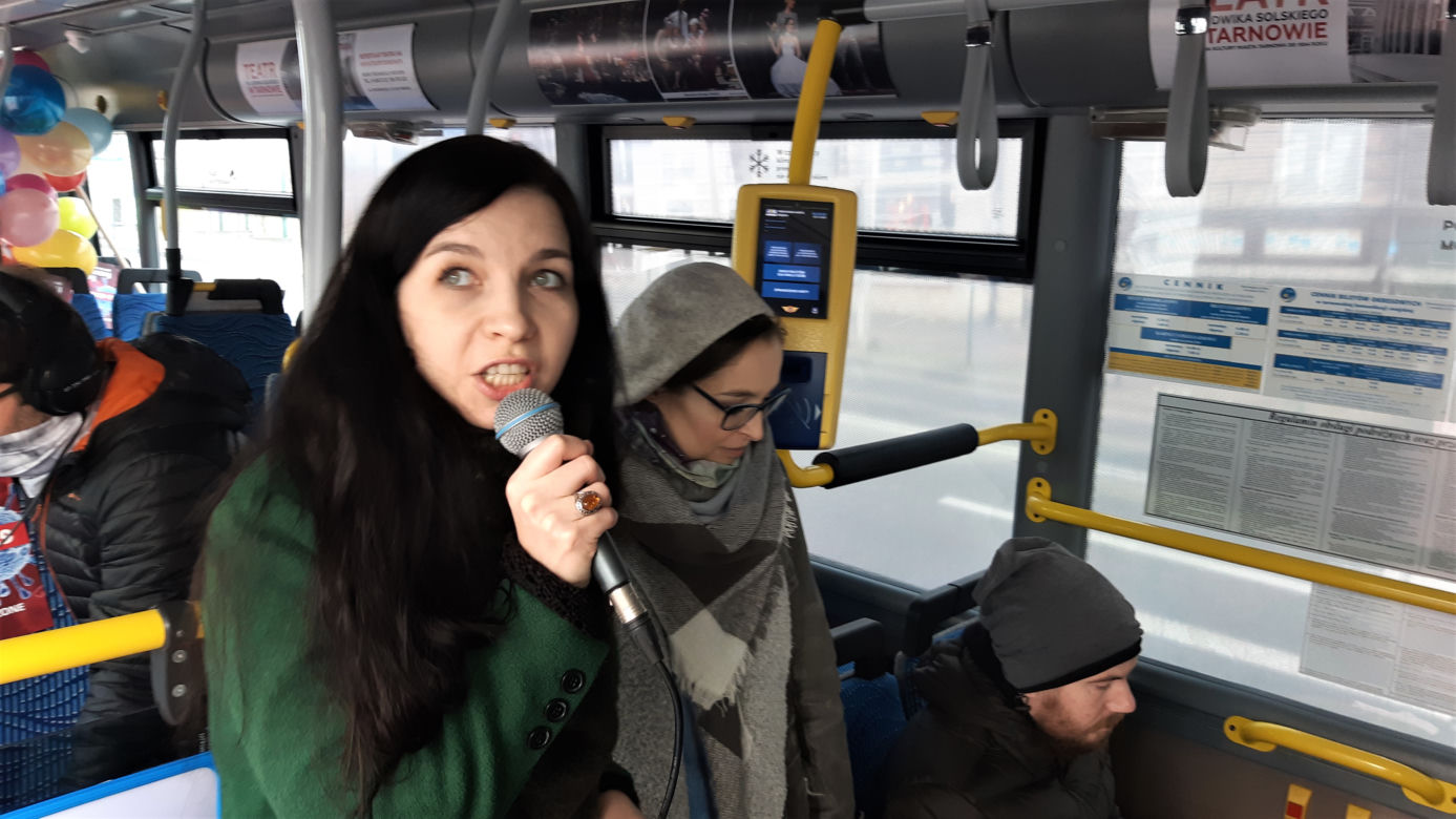 Solski autobus bajkowy