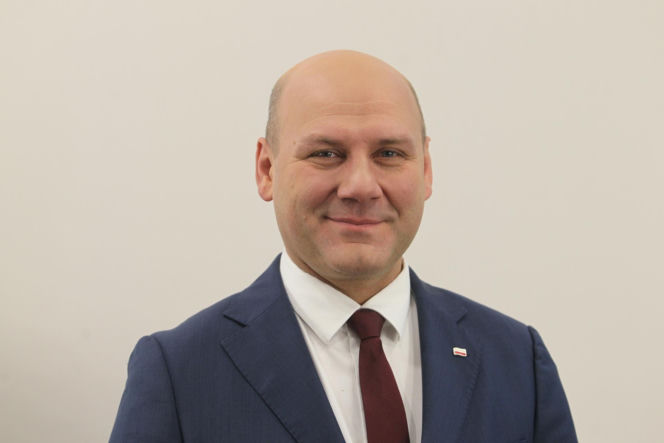 Karol Nawrocki ma nową radę. Siedmiu posłów wyróżnionych! Niektóre nazwiska zaskakują!