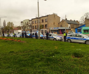 Łódzkie: WZRUSZAJĄCE gesty hołdu i pamięci! Tak policjanci pożegnali swojego kolegę! 